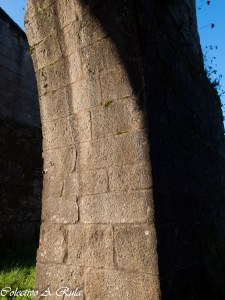 Gravados nun dos arbotantes